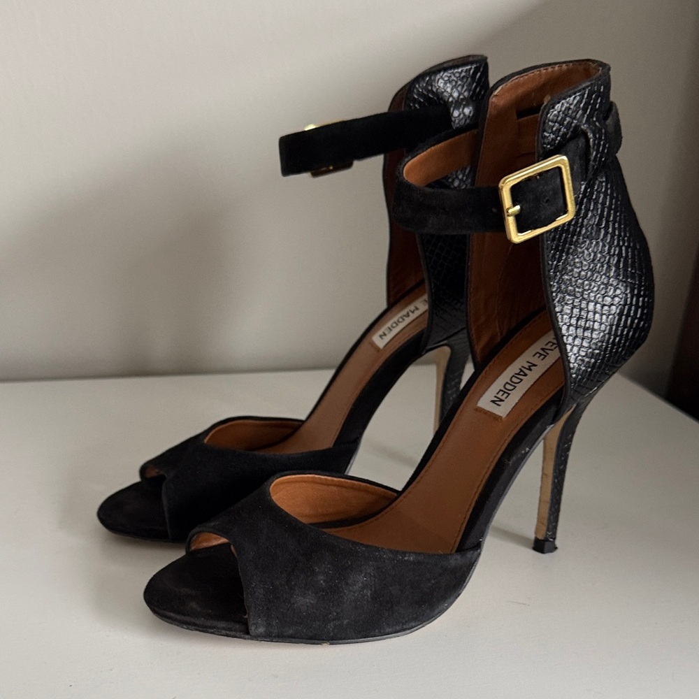 Steve Madden Black Textured Ankle Strap Heels